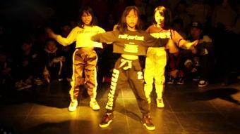 断剑行动在线观看,揭秘神秘特工的惊险追踪之旅 第3张 断剑行动在线观看,揭秘神秘特工的惊险追踪之旅 第3张